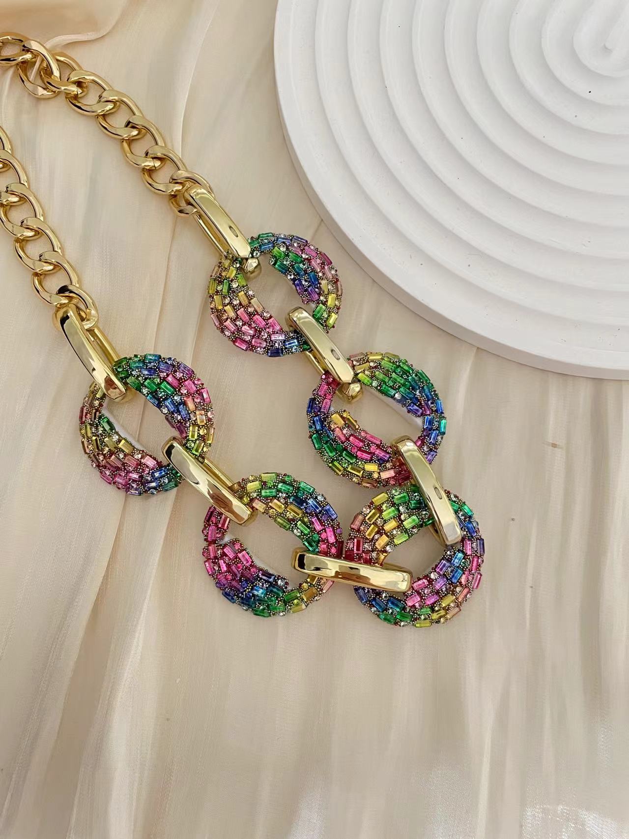 Women's Gender Inlay Design Hip-Hop Solid Color Rhinestones Artificial Crystal Copper Wholesale Necklace