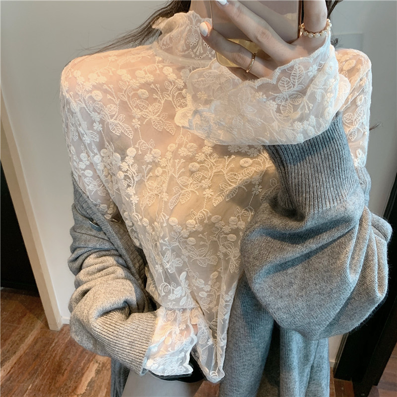 Fashionable Women's Lace Shirt, New Autumn and Winter Long-Sleeved Inner Layering Top