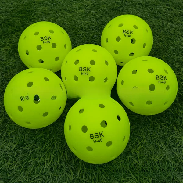 Factory Direct Sales Spot Pickleball 40-Hole Ball Hole Ball Pickleballs 74mm Molding