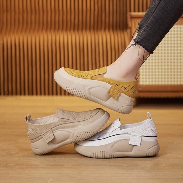 Casual footwear