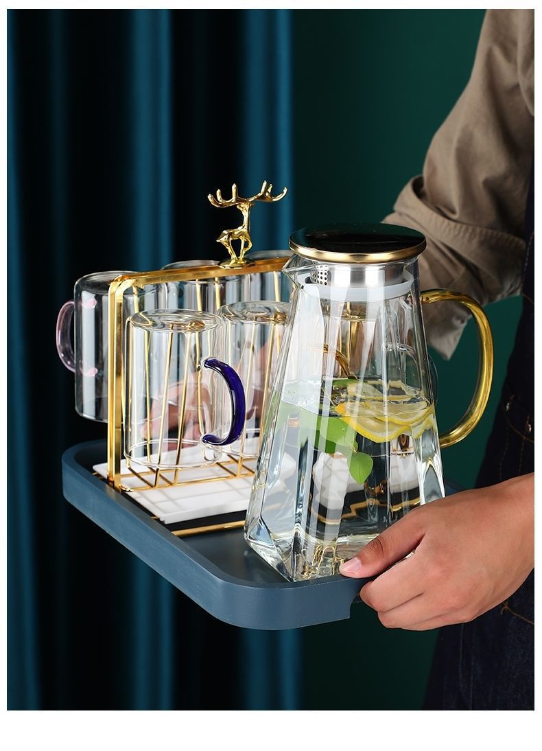 D39670180E2A5CA48084DC9CF56C7F