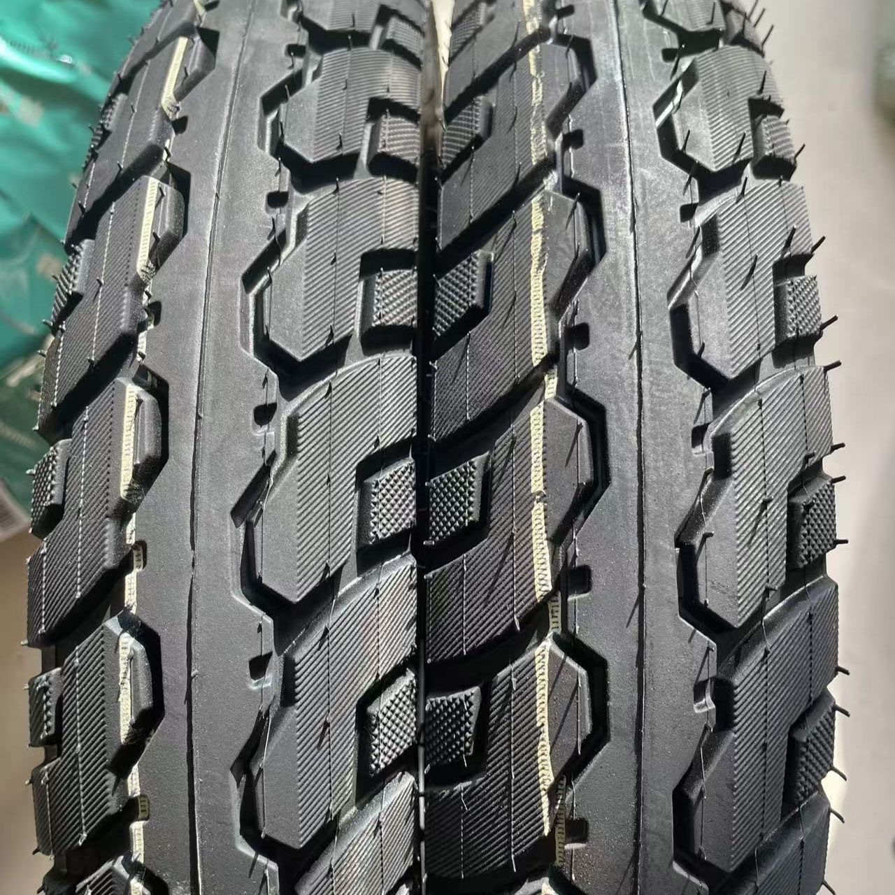 Vacuum Tire Electric Vehicle Tire 14/2.50/3.00-10, Various Models, Universal for Motorcycles, Anti-Slip for Electric Bikes