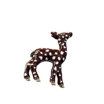 of spotted enamel deer brooches, Yaxa sancaqları
