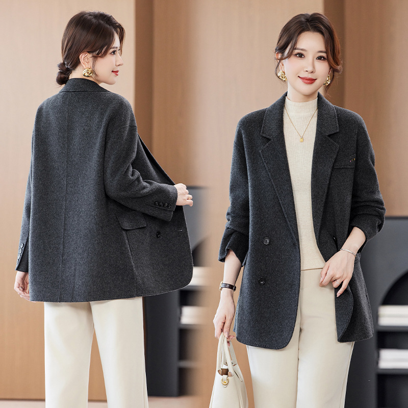 Double-Sided Cashmere Outwear for Women 2025 Autumn and Winter New Short Hepburn Style Suit Small Woolen Outwear for Women
