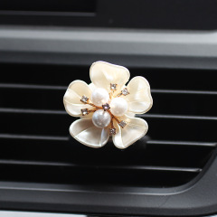 Automotive supplies Internet celebrity live broadcast room gifts car interior decoration car pearl flower air conditioner air outlet perfume small gift