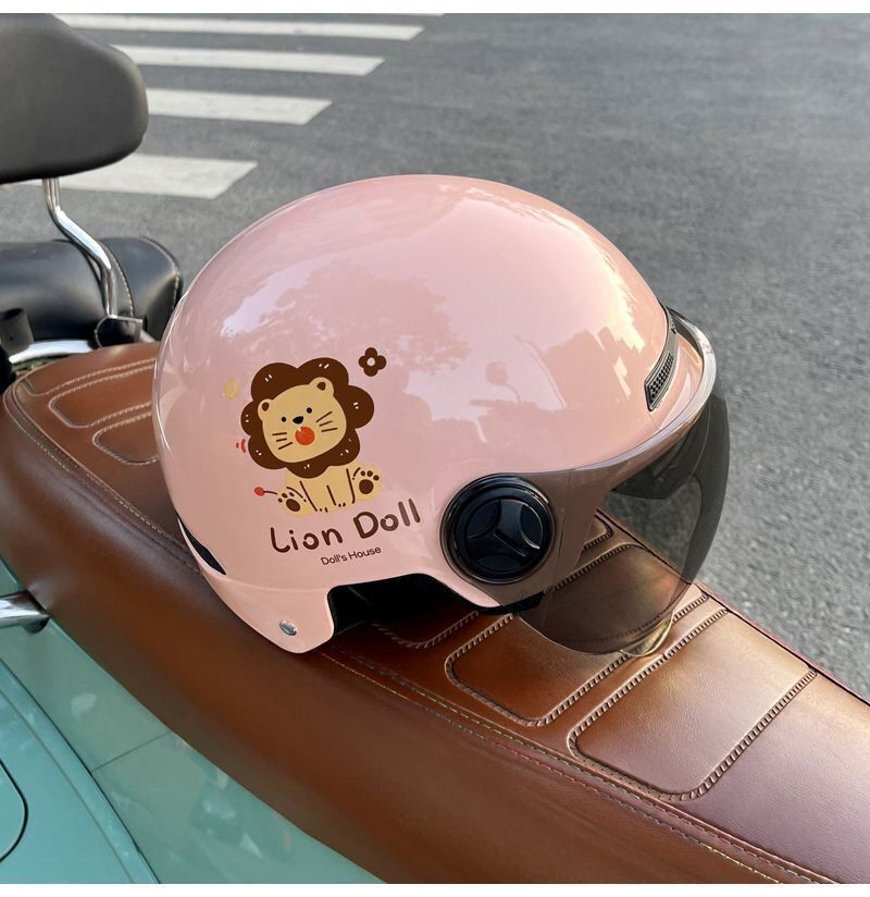 Cartoon Cat 3C Certified Electric Vehicle Helmet Women's Winter All Year Round New National Standard Motorcycle Safety Half Helmet Cute