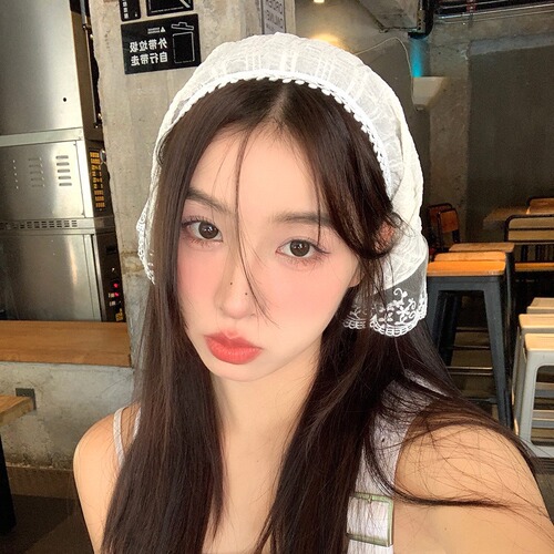 French Countryside Style Summer Thin Hairband with Tie, White Lace Triangle Scarf—Vintage, Headband-Perfect, Internet-Famous, and Chic