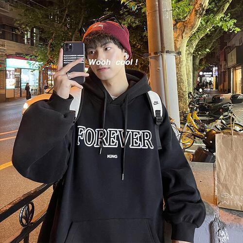 Korean-style trendy hooded sweatshirt with fleece lining, extra-thick design—men's loose-fit streetwear pullover for autumn, perfect as a student jacket or everyday top.