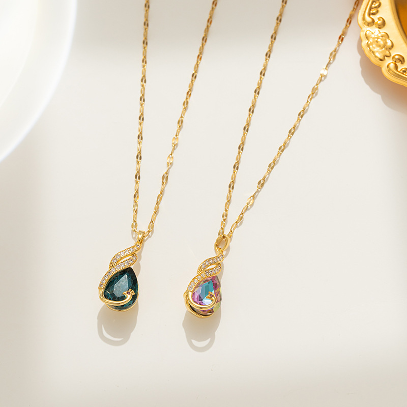 Peacock Crystal Pendant Necklace For Women Elegant Statement Chain_voghion.com