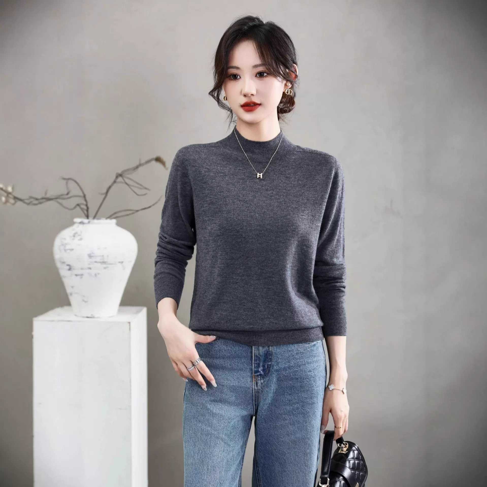 2025秋季新款精纺羊毛女士半高领长袖套衫