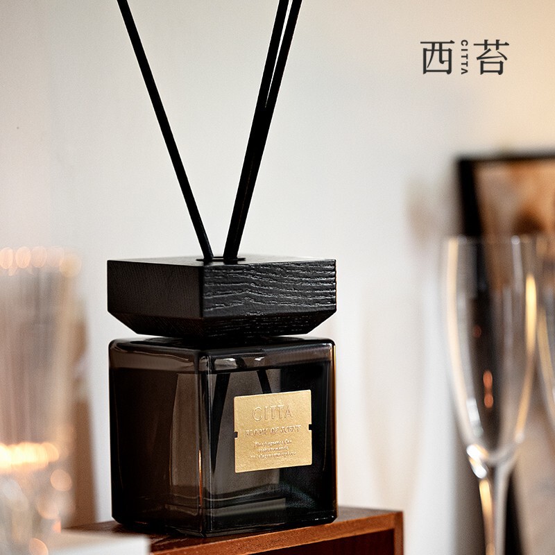 CITTA/西苔【手取り500ML】木蓋角瓶精油アロマホーム寝室アロマ置物|undefined