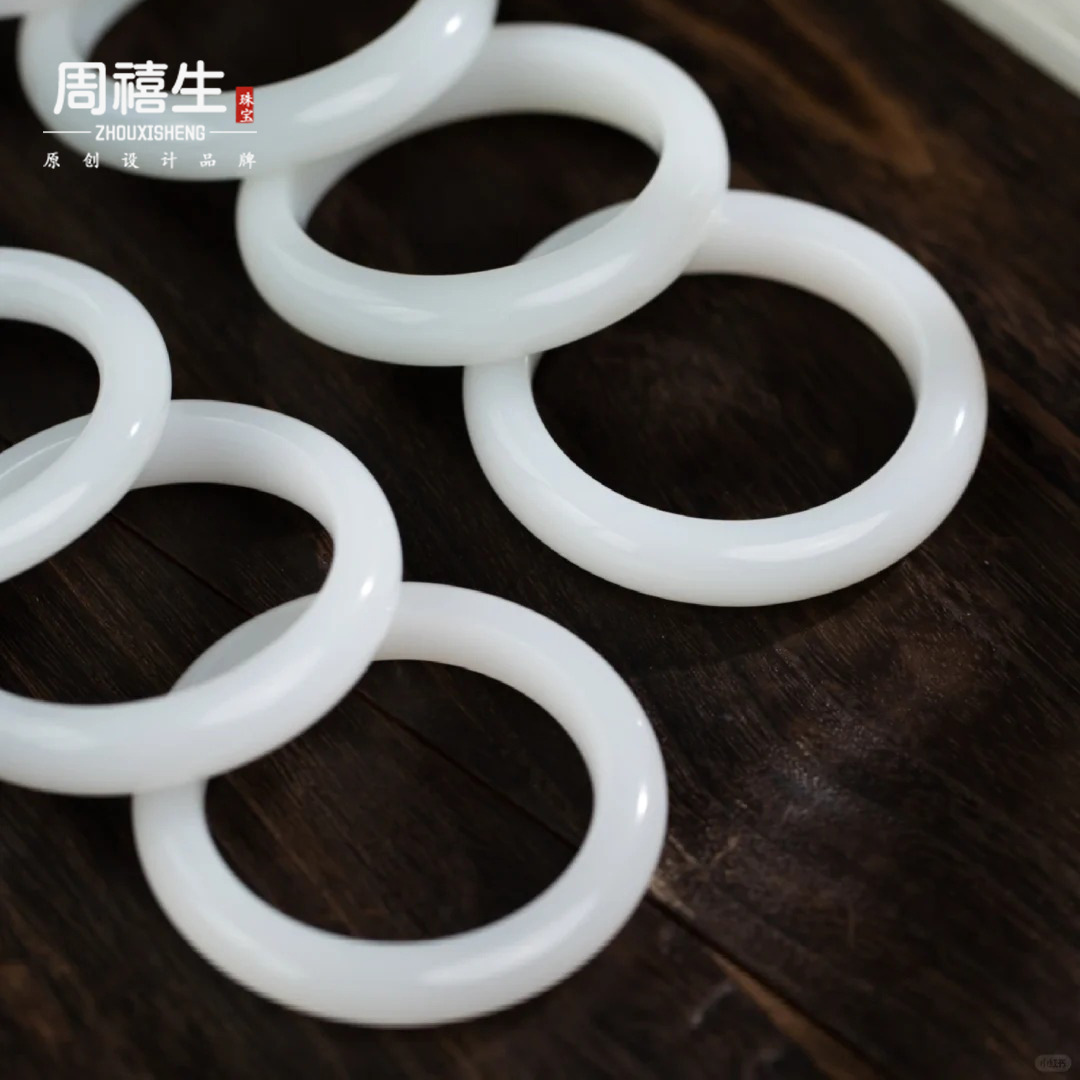 天然四川白玉手镯 碳酸盐质玉白玉手镯批发 汉白玉手镯玉石手镯