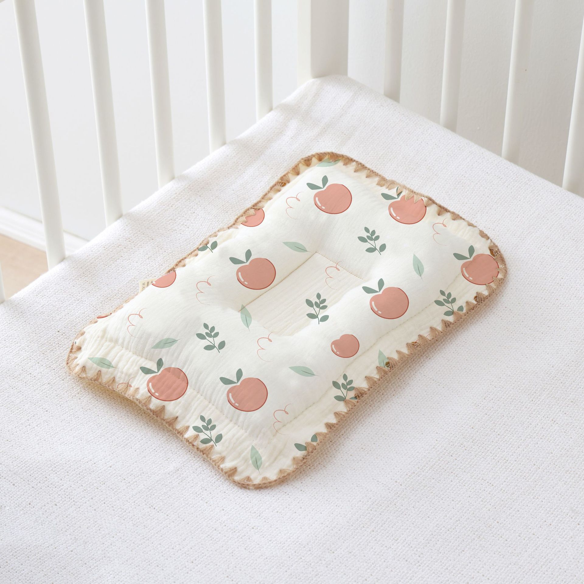 赤ちゃんの定型枕は0 ~ 6ヶ月以上です。