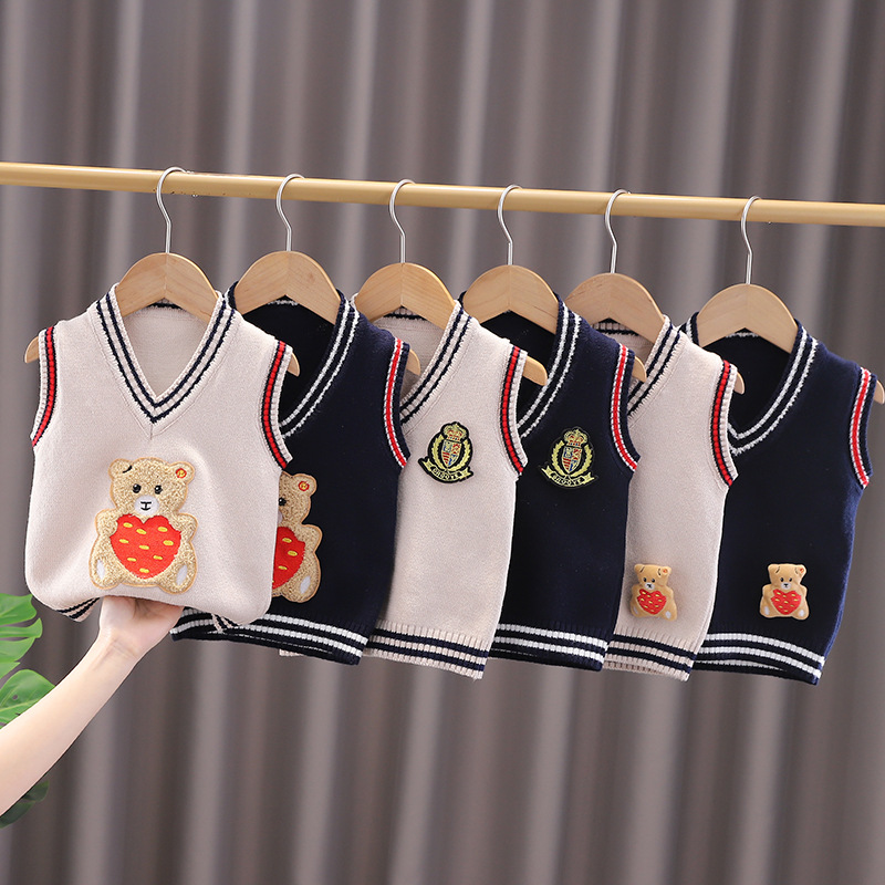 [Oso Jin Yong] de los niños británicos estilo preppy oso bordado chaleco primavera color sólido bebé nuevo algodón superior hilo
