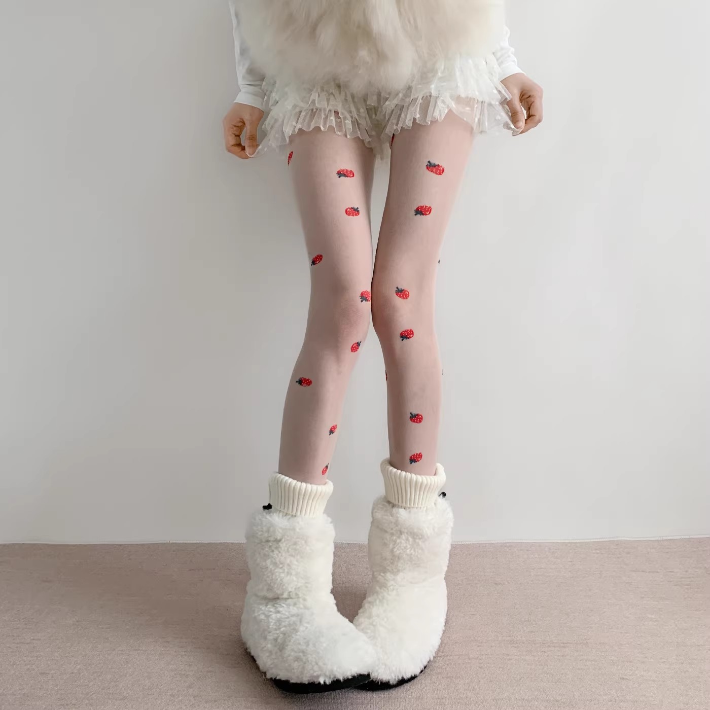 Japanese style sweet Lolita milk white strawberry stockings women's thin style pure and sexy summer slimming black jacquard pantyhose