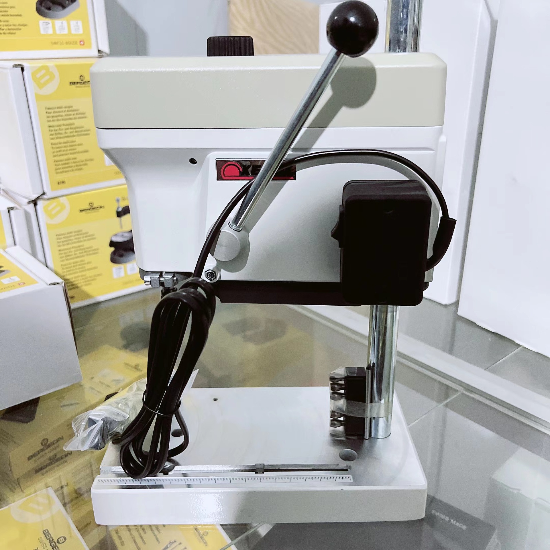 修表工具 德国台钻 金属钻孔 多个钻咀尺寸 维修 表带死节钻孔