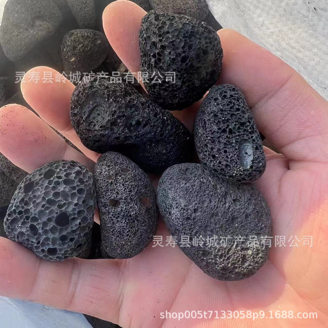 黑色火山岩香薰石,圆片家用卫生间香薰石, 扩香石木盒套装批发