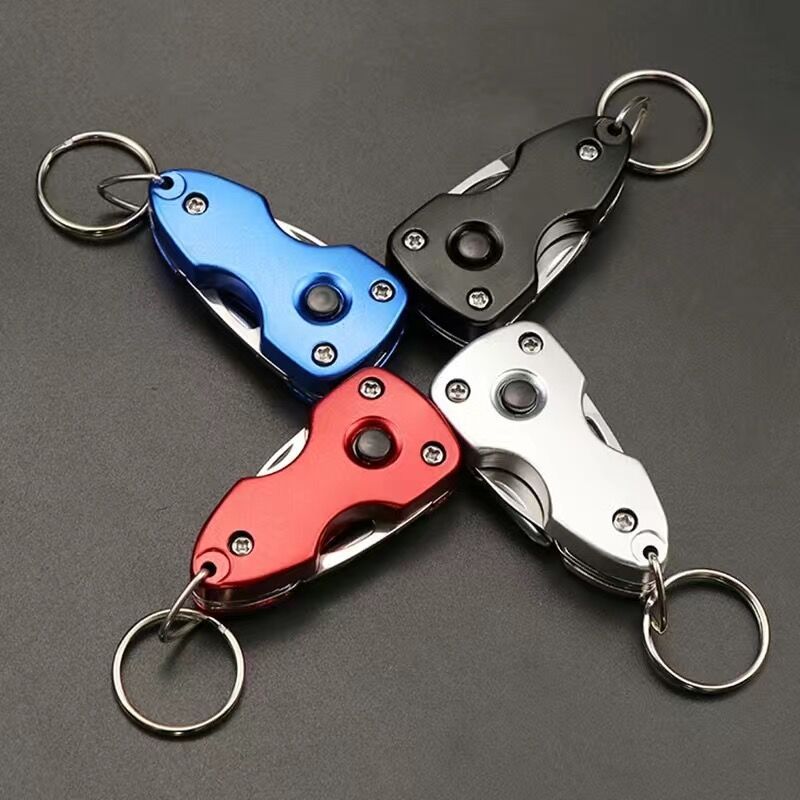 多功能钥匙扣迷你带灯折刀小刀LED飞机四合一便携开瓶器 广告促销