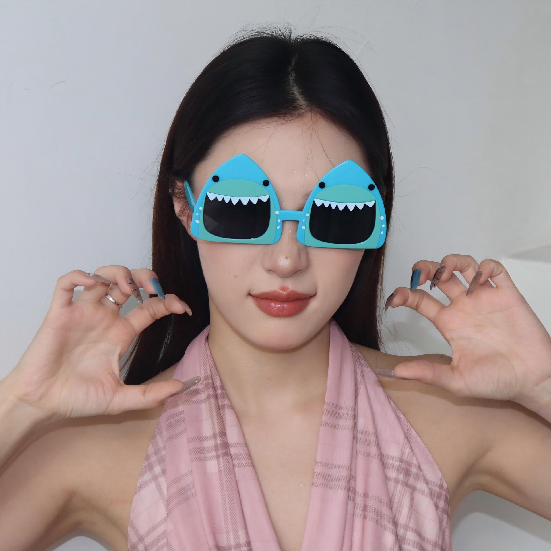 Gafas con Forma de Tiburón de ABS para Fiesta en la Playa y Baile image 3