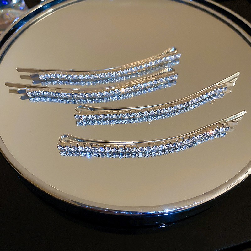 Clip-Plata-estilo tres (conjunto de cuatro piezas)