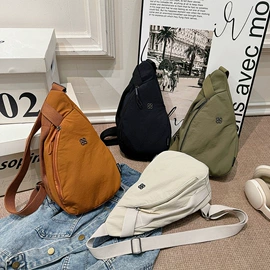 休闲背包;旅行包袋;通用双肩背包