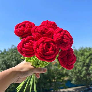 跨境手编织成品玫瑰花束毛线钩织七夕情人节礼物仿真钩织花批发