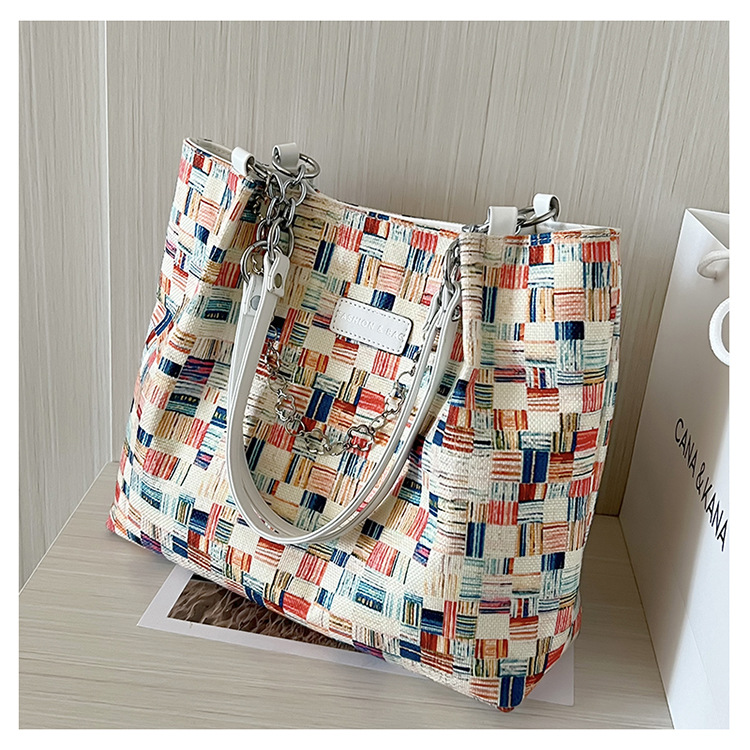 Fashion Color Block Chain Square Zipper Tote Bag display picture 5