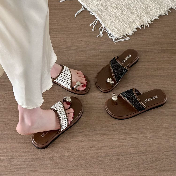 Нишевые холодные тапочки женские летние носки 2025 новые французские юбки с сандалиями у моря плоские римские тапочки