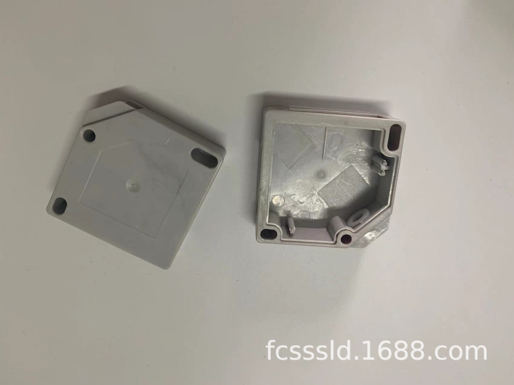 供应ABS注塑件008，聚氯乙烯亮光冷顶型材