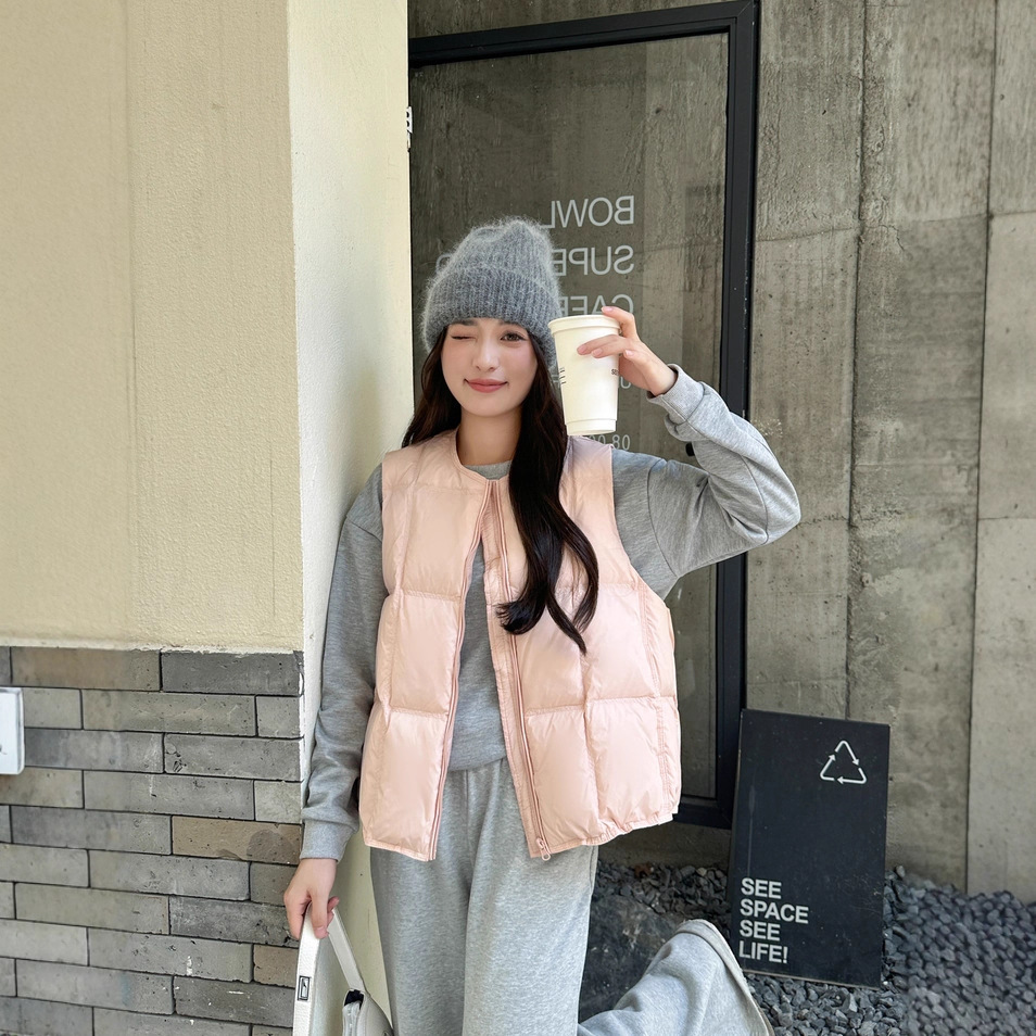 유럽 다운 조끼 여성 신작 2024 가을, 겨울 겉옷 한국 스타일 느슨한 흰색 오리 다운 조끼 조끼 짧은 스타일