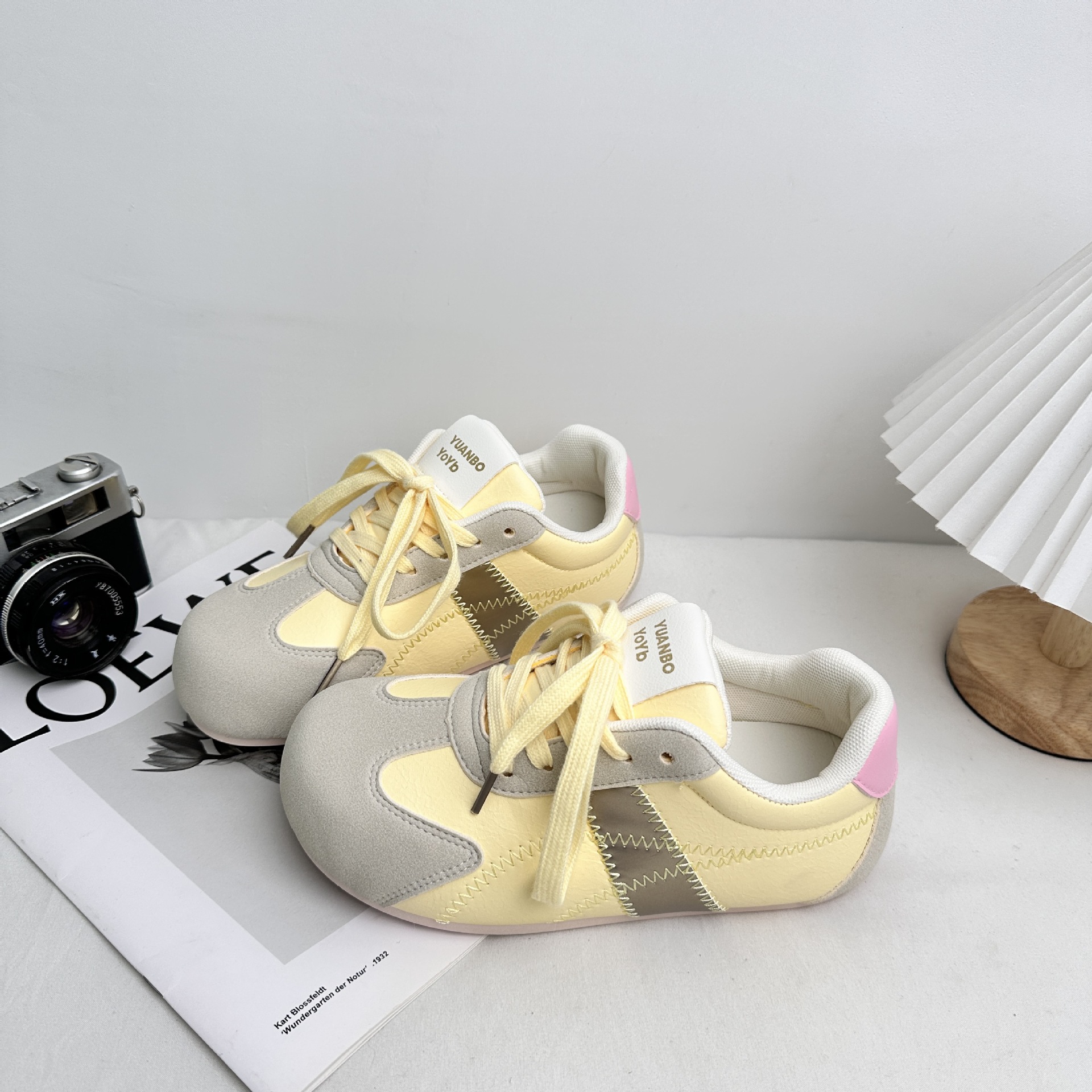 Yuanbo estudiantes primavera universal zapatos de entrenamiento alemán zapatos de cabeza cuadrada de mujer zapatos deportivos casuales Agan zapatos coreanos zapatos de mujer