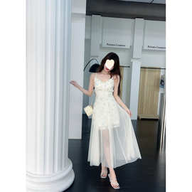 薄荷绿网纱连衣裙夏季仙气度假蕾丝吊带长裙