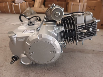 Motorcycle Modification Parts Dongben 150Cc Manual Clutch Engine Silver White Off-Road Motorcycle (Motorcycle engine and accessories)