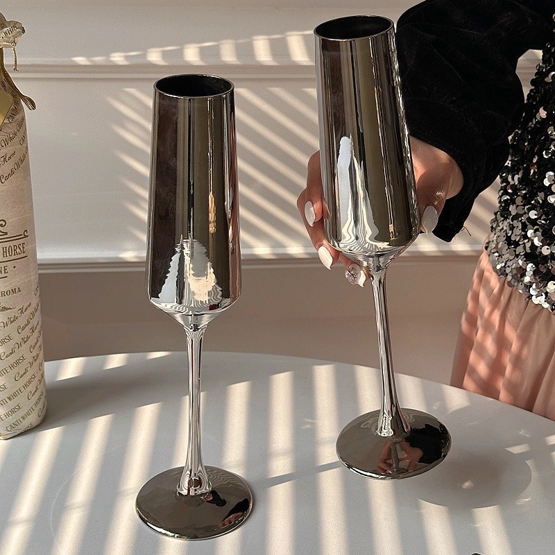 Retro era pequeña taza de pie alto vidrio de plata láser taza de vino de alto valor creativo taza de champán taza de cóctel taza de jugo