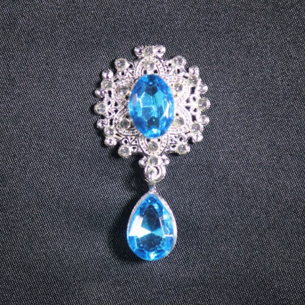 Silver bottom deep water blue