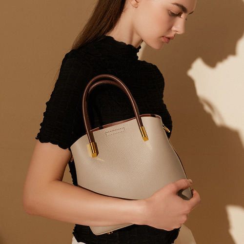 Spring/Summer  Niche Genuine Leather Bucket Bag Women's Versatile Style Handbag High-end Casual Crossbody Bag Cowhide Bag