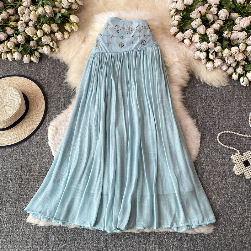 Gentle style niche slimming rhinestone high-waisted skirt for women, 2026 new model, versatile loose pleated long skirt for petite women Gentle style niche slimming rhinestone high-waisted skirt for women, 2026 new model, versatile loose pleated long skirt for petite women