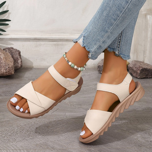 Mother Sandals Summer Soft Sole Non-slip 2024 New Women's Shoes All-match Middle-aged Flat Fashionable Summer Comfortable Flat