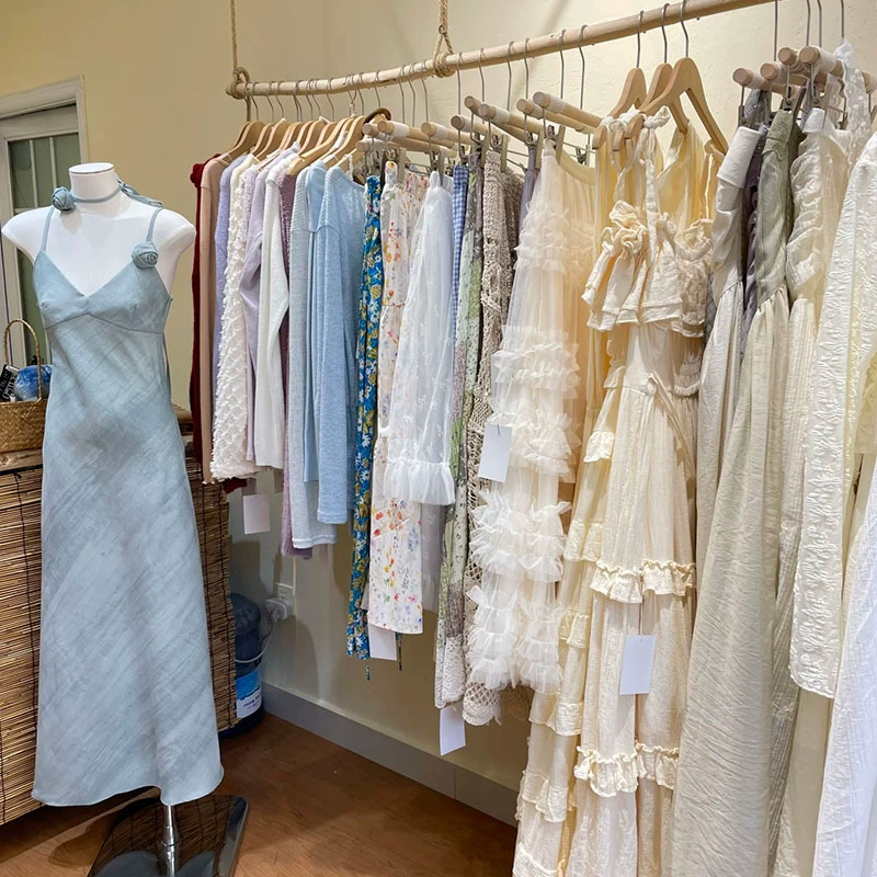 Лето Four Seasons Green Thirteen Lines Женская милая и пряная юбка-платье Женская летняя легкая одежда Оптовая продажа различных товаров