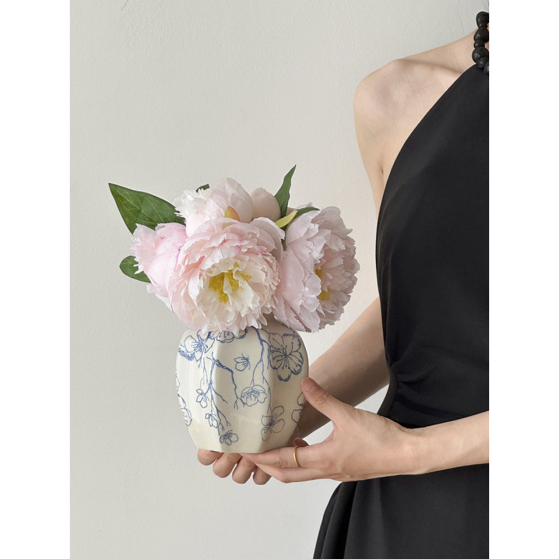 Nuevo jarrón de cerámica azul china nueva decoración de estilo chino sala de estar floral decoración de vestíbulo de estilo antiguo peonía floral