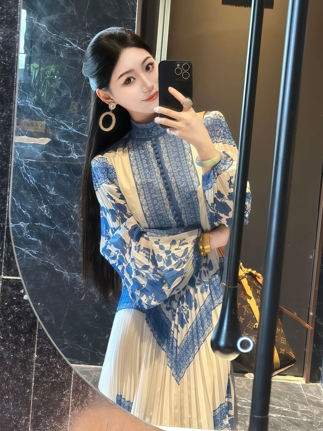 French formal petty bourgeoisie dress for important occasions