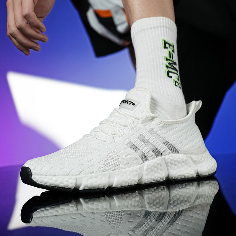 fashionable breathable running sneakers for leisure