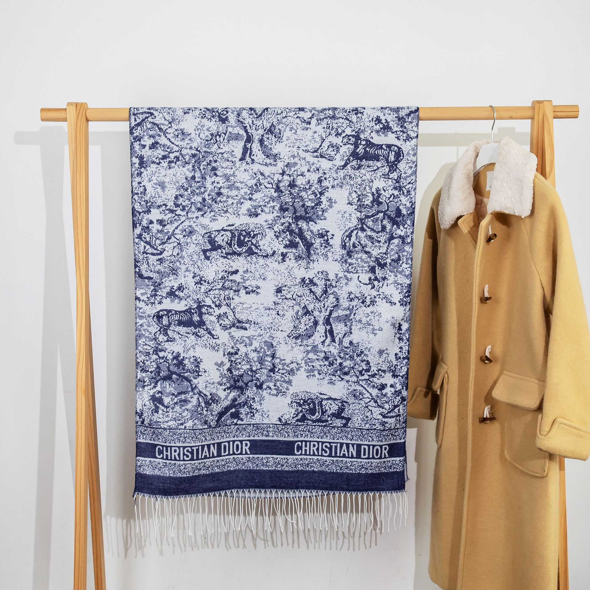 2025 New Autumn and Winter Women's Fashion Versatile Trendy Jacquard Imitation Cashmere Thickened Warm Tassel Scarf Shawl Dual-Use