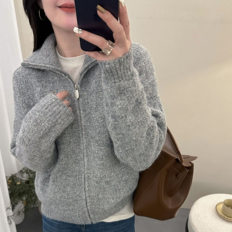 Korean Style Relaxed High-Neck Soft Waxy Knitwear Cardigan Women's Autumn and Winter New Knitwear Jacket Warm Furry Top