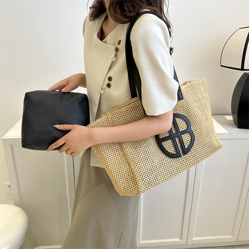 Bolsos de ocio de moda tejidos de gran capacidad bolsos de ocio de moda de verano 2023 bolsos de hombro y axila de este año bolsos de moda tote para mujeres