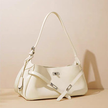 2024¿߼ƤҸ°rгC܇μбeŮ