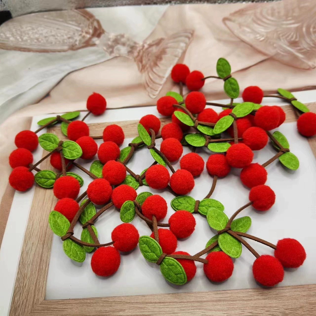 Красные вишневые листья, стерео, высокоэластичный шарик для волос, красная вишня, полиэстеровый шарик для волос, ручная работа, ювелирные изделия своими руками, аксессуары, заколка, брошь