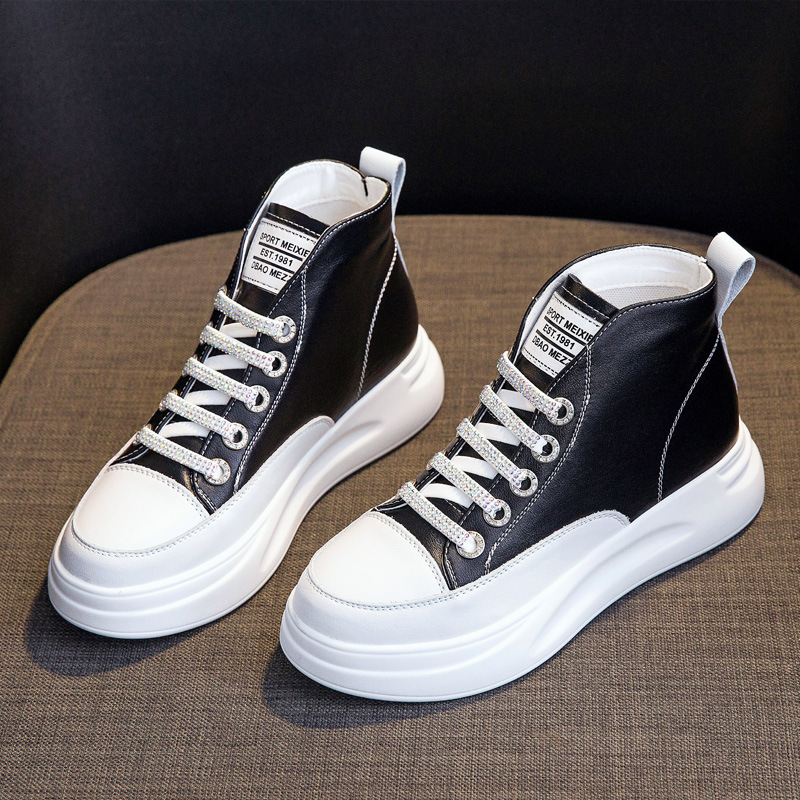 New Style White Sneakers for Women, Versatile High-Top Shoes, Autumn and Winter Thick-Soled Canvas Shoes, Sports Casual Sneakers, Height-Increasing and Fleece-Lined New Style White Sneakers for Women, Versatile High-Top Shoes, Autumn and Winter Thick-Soled Canvas Shoes, Sports Casual Sneakers, Height-Increasing and Fleece-Lined