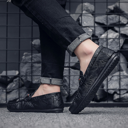  new spring Korean style casual shoes men's bean shoes men's driving slip-on slip-on shoes leather shoes loafers