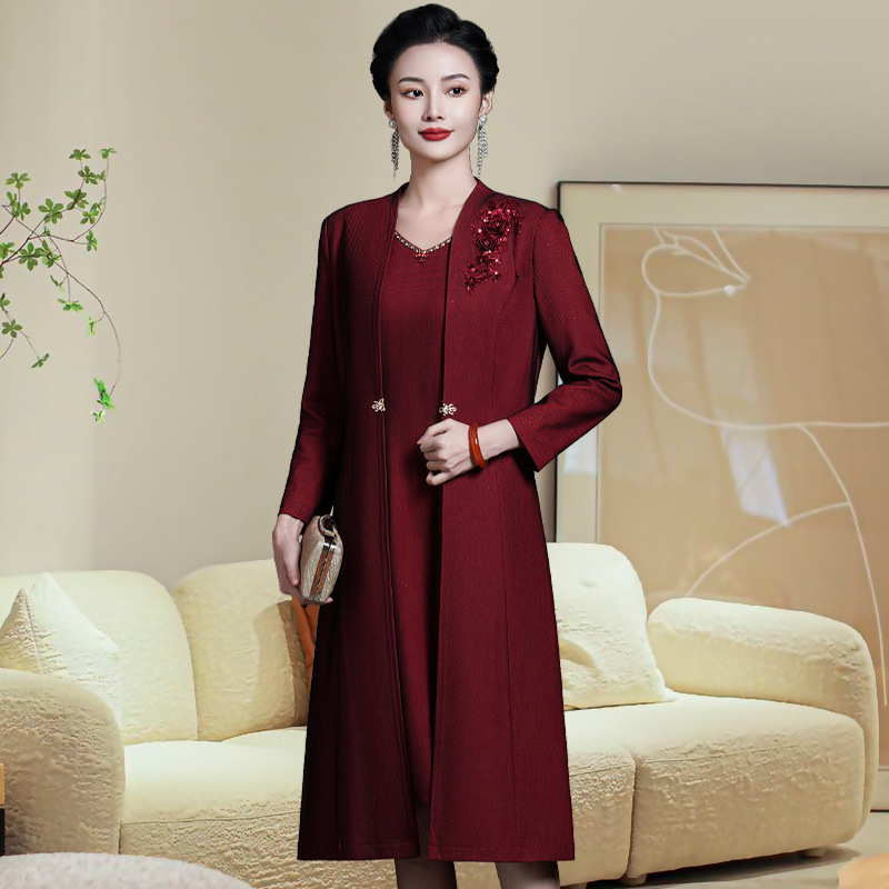 Factory Direct Sales 2022 Autumn and Winter Large Size Middle-Aged and Elderly Women's Two-Piece Long-Sleeved Velvet Warm Burgundy Women's Jacket
